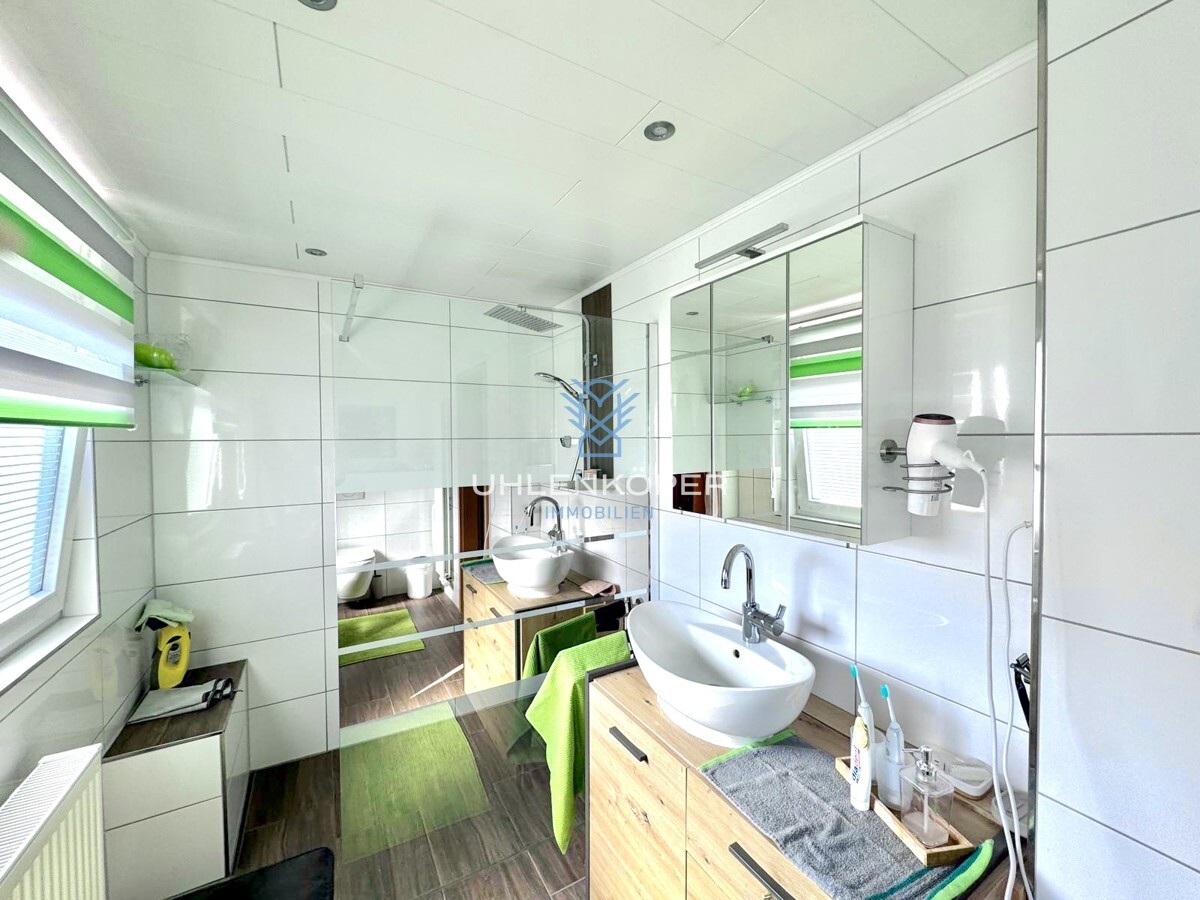 OG: Badezimmer