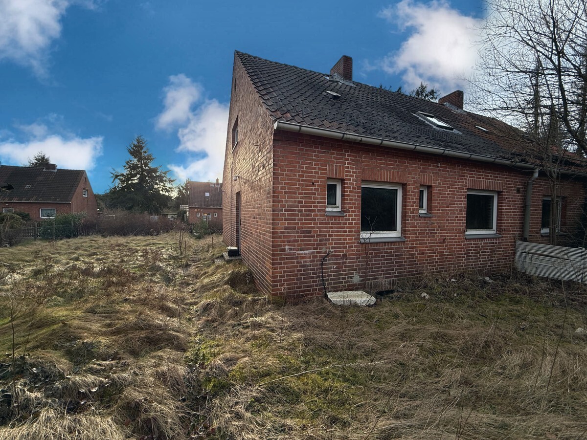 Gebäuderückseite