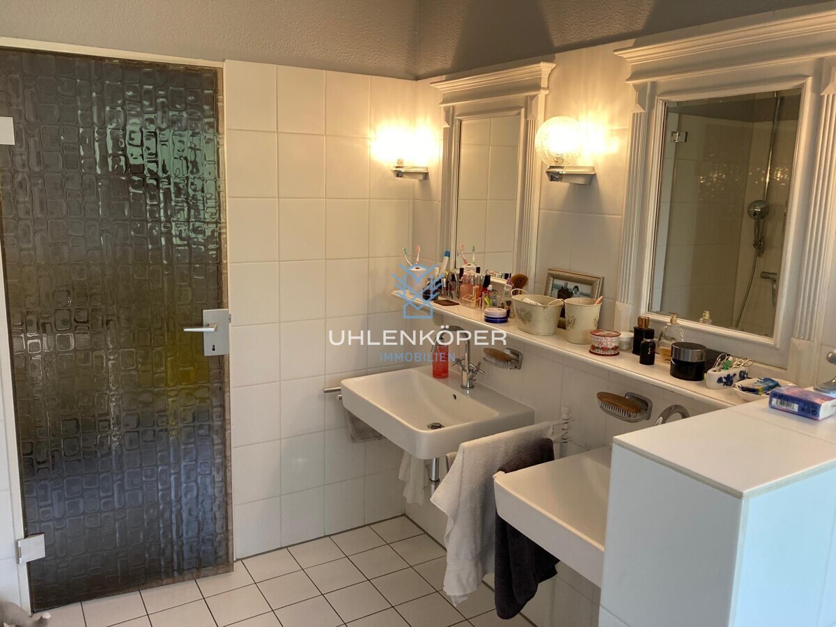 Badezimmer EG