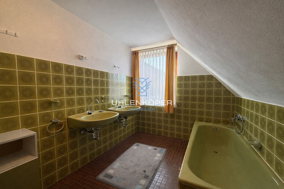 Badezimmer im OG