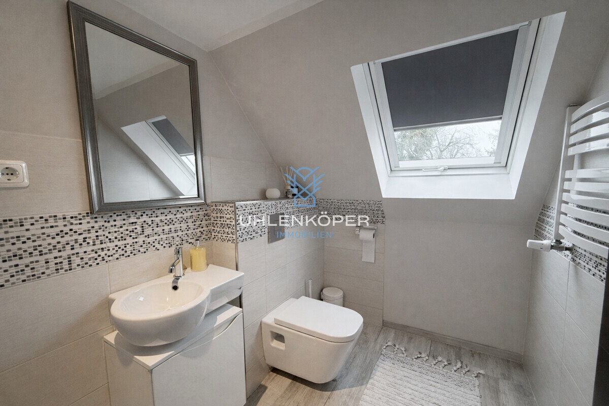 Badezimmer im Dachgeschoss