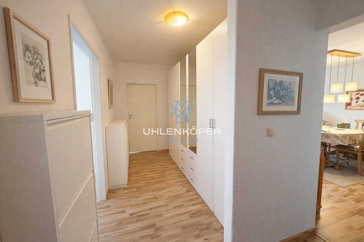 Großzügige Diele mit viel Stauraum