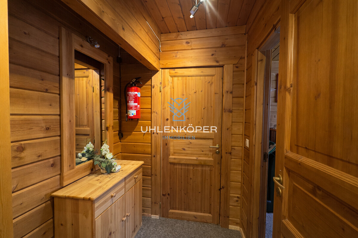 Einladender Eingangsbereich mit freundlichem Empfangscharakter