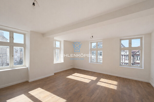 EB69C8D6-D6D8-4ABA-AC0B-51802FB0F1CC