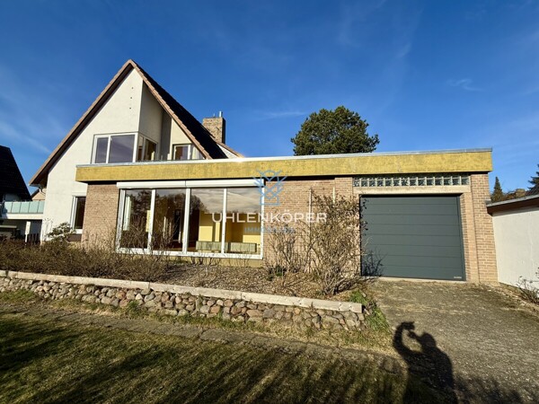 Front mit neuem Anbau