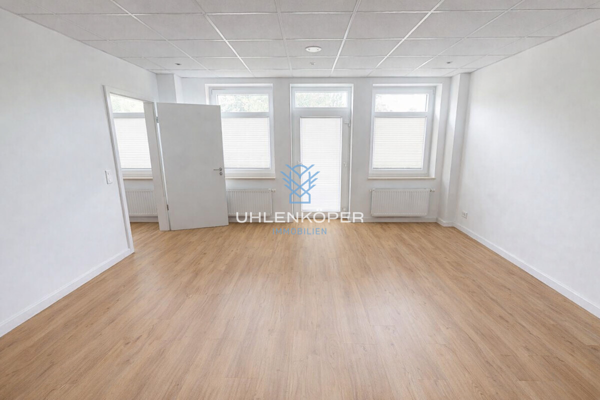 Großzügiger Büroraum