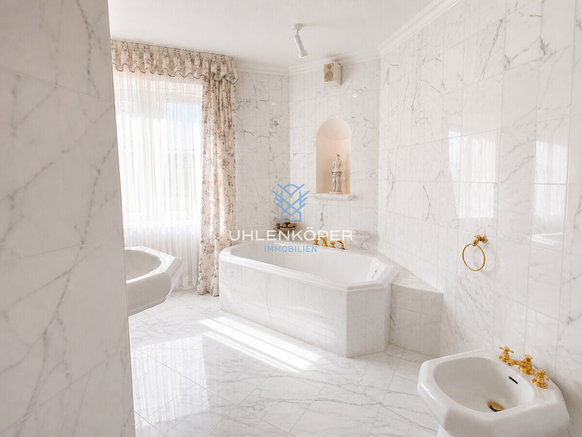 Badezimmer 1.OG