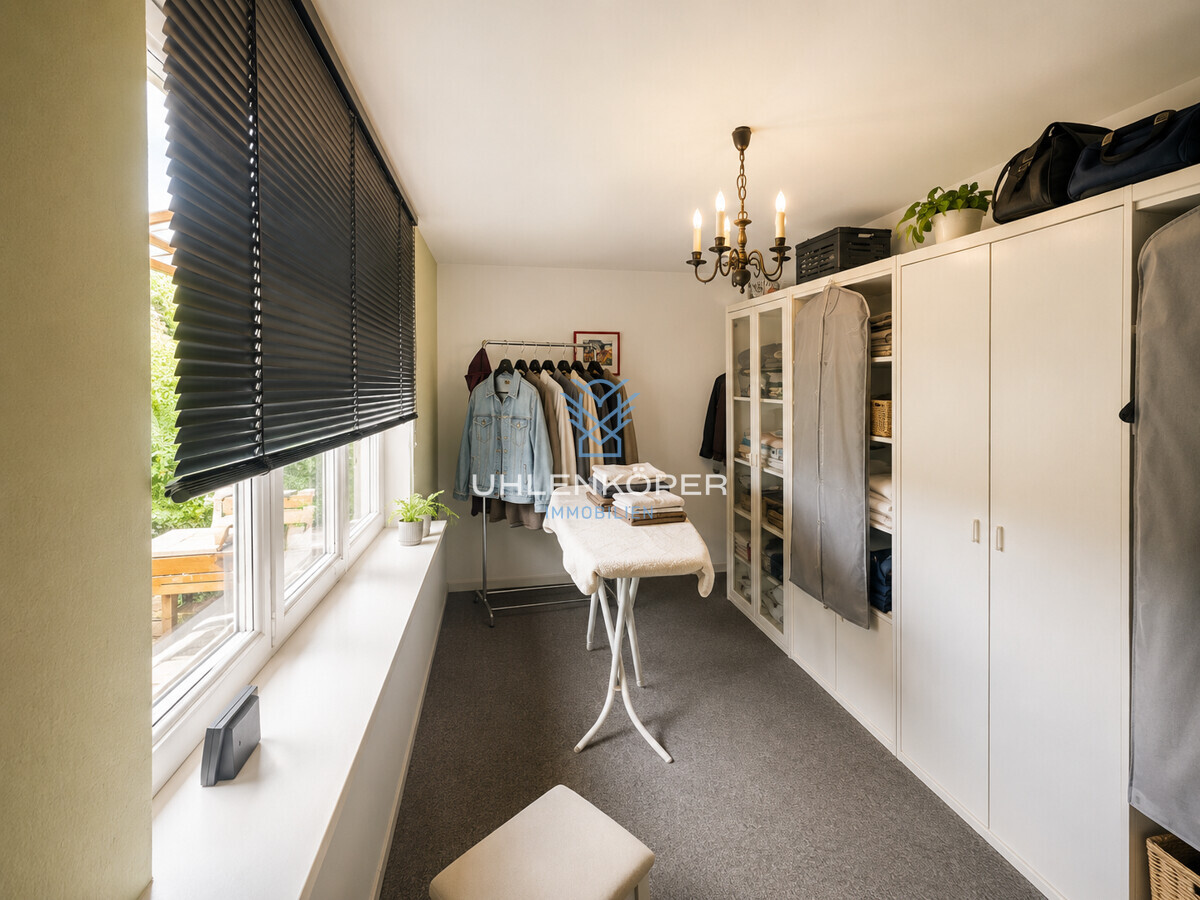 Ankleidezimmer im Nebengebäude