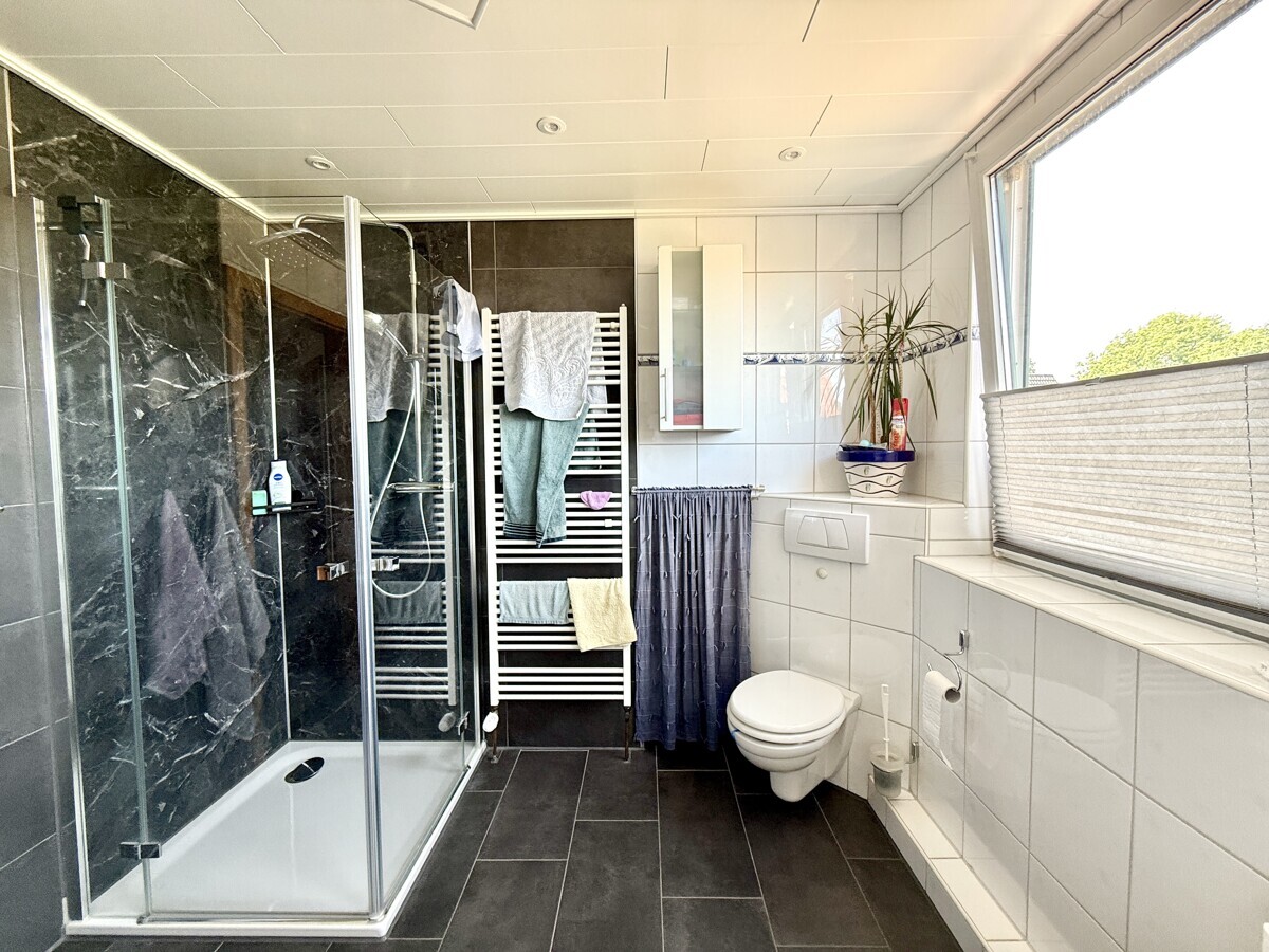 INeue Dusche
