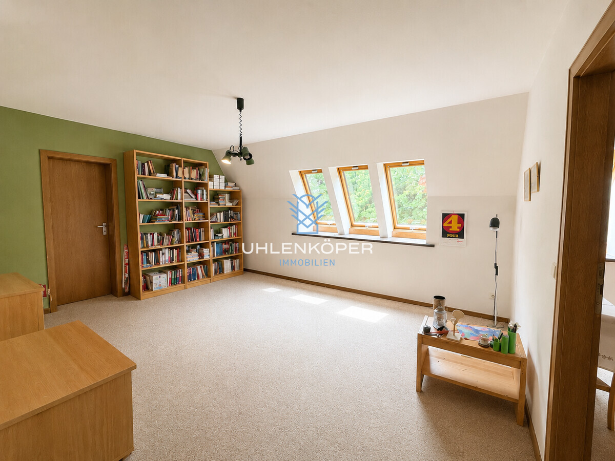 Großzügiges Kinderzimmer