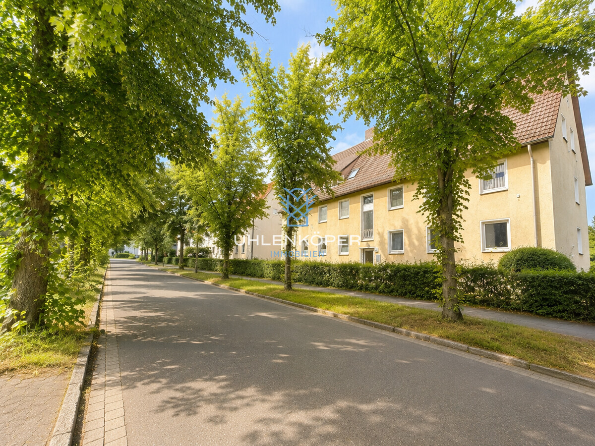 Liegenschaftsansichten von der Straßenseite