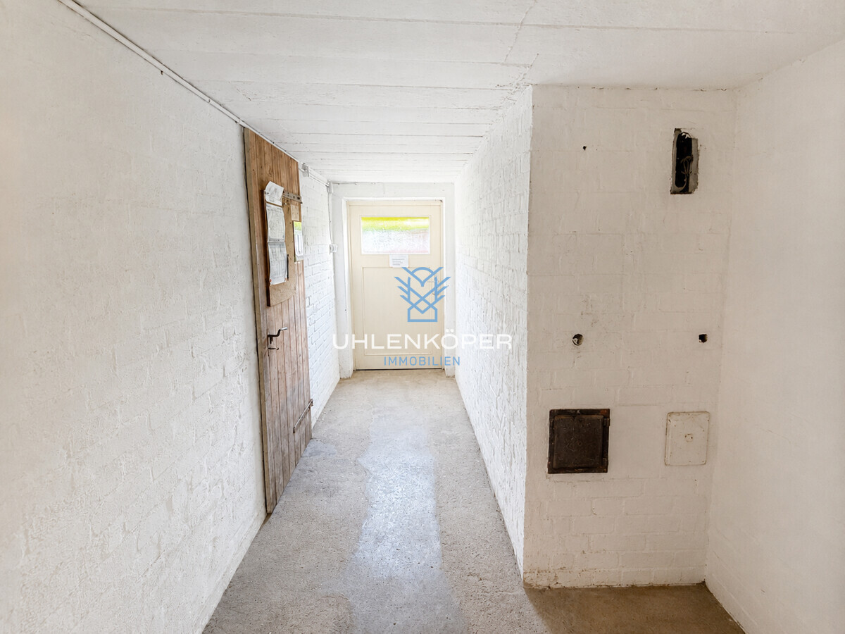 Keller inkl. Zugang zum Garten