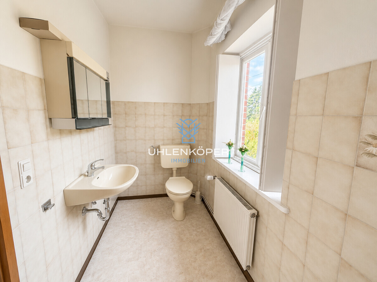 B - Separates WC