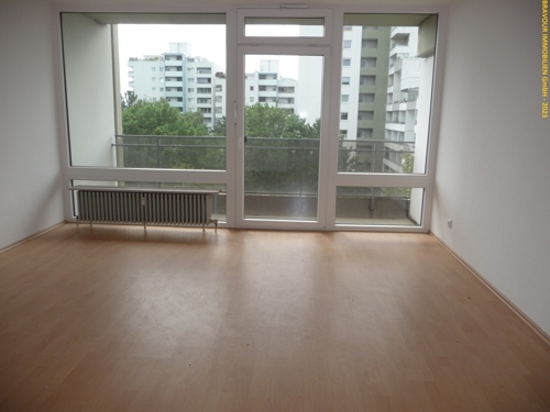MUSTER-Blick Richtung Balkon Beispiel ab 25,7 m² hier Richtung Nachbarschaft