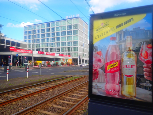 Blick auf Aachenerstr. Blick auf Nahversorger