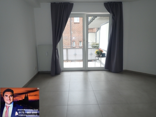 Schlafzimmer Blick auf Balkon