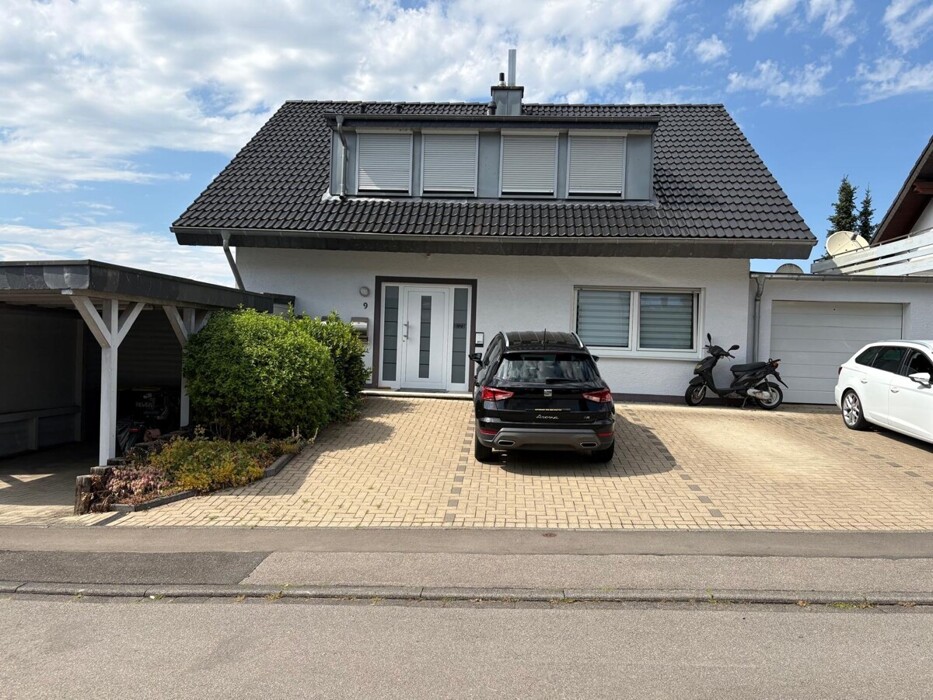 Straßenansicht