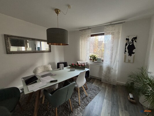 Wohnzimmer / Essbereich