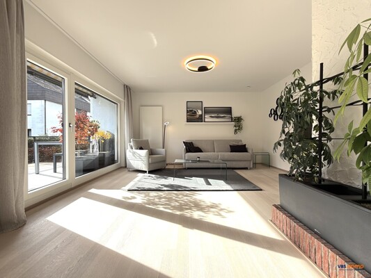 Wohnzimmer - Blick Balkon