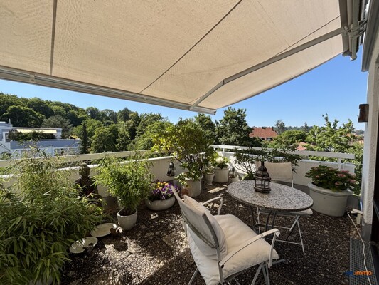 Dachterrasse mit Markise