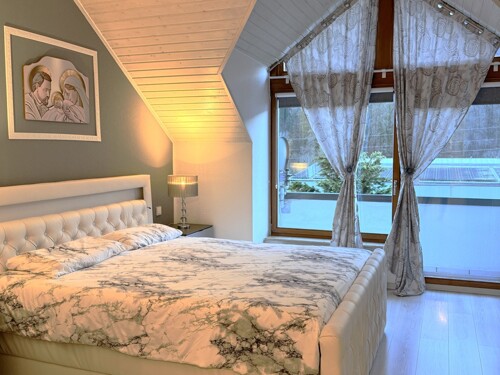 Haupthaus OG Schlafen1