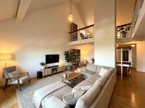 Wohnzimmer mit KI-Einrichtungsbeispiel