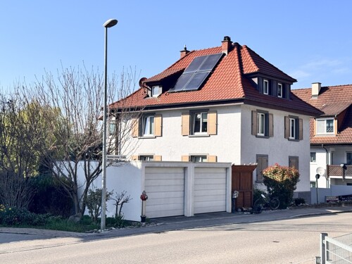 Haus mit traumhaftem Grundstück