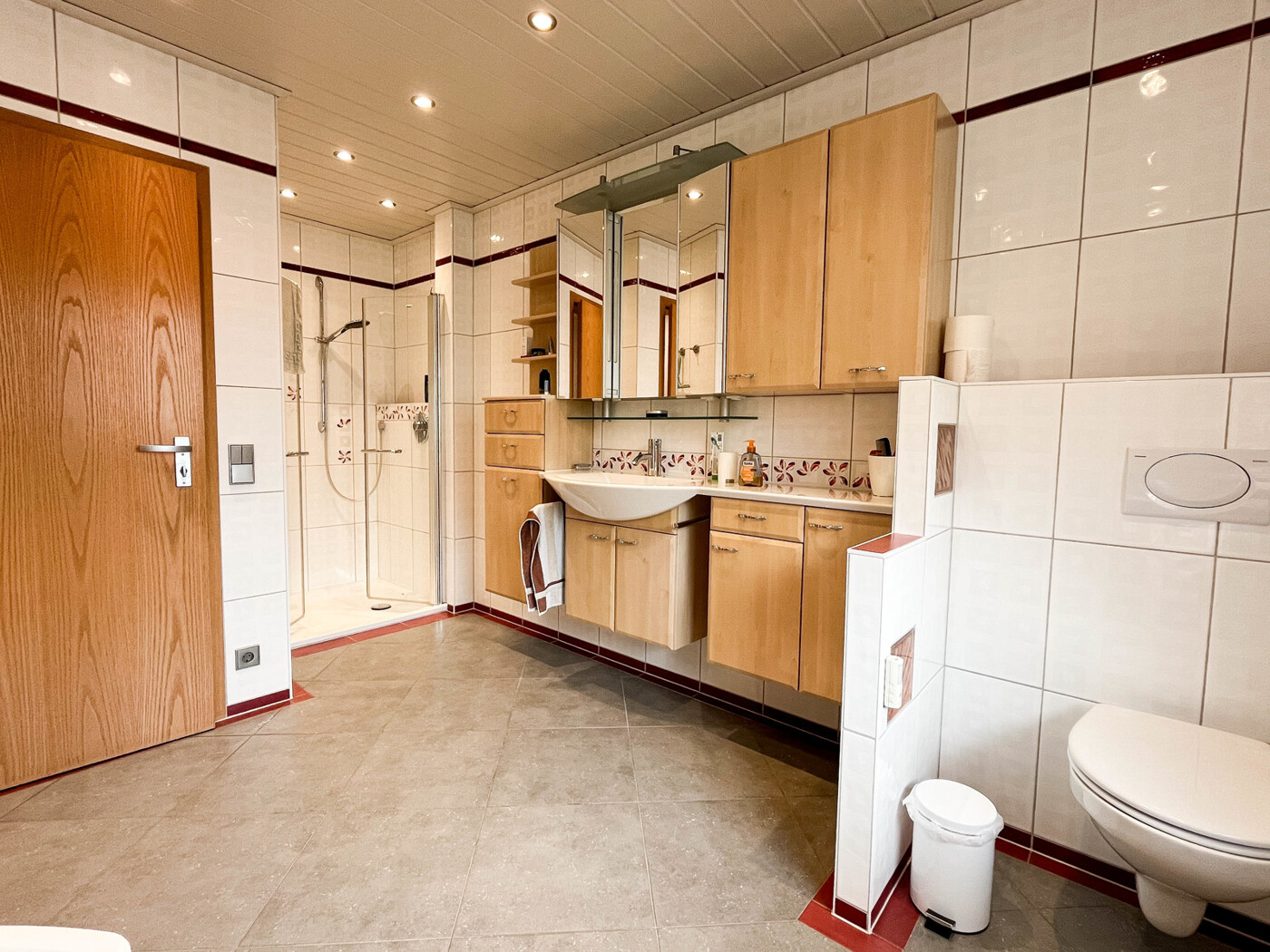 Badezimmer EG