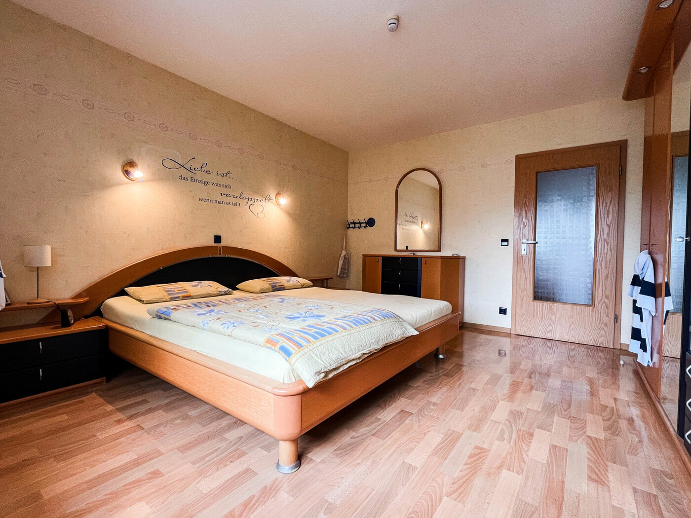 Schlafzimmer EG