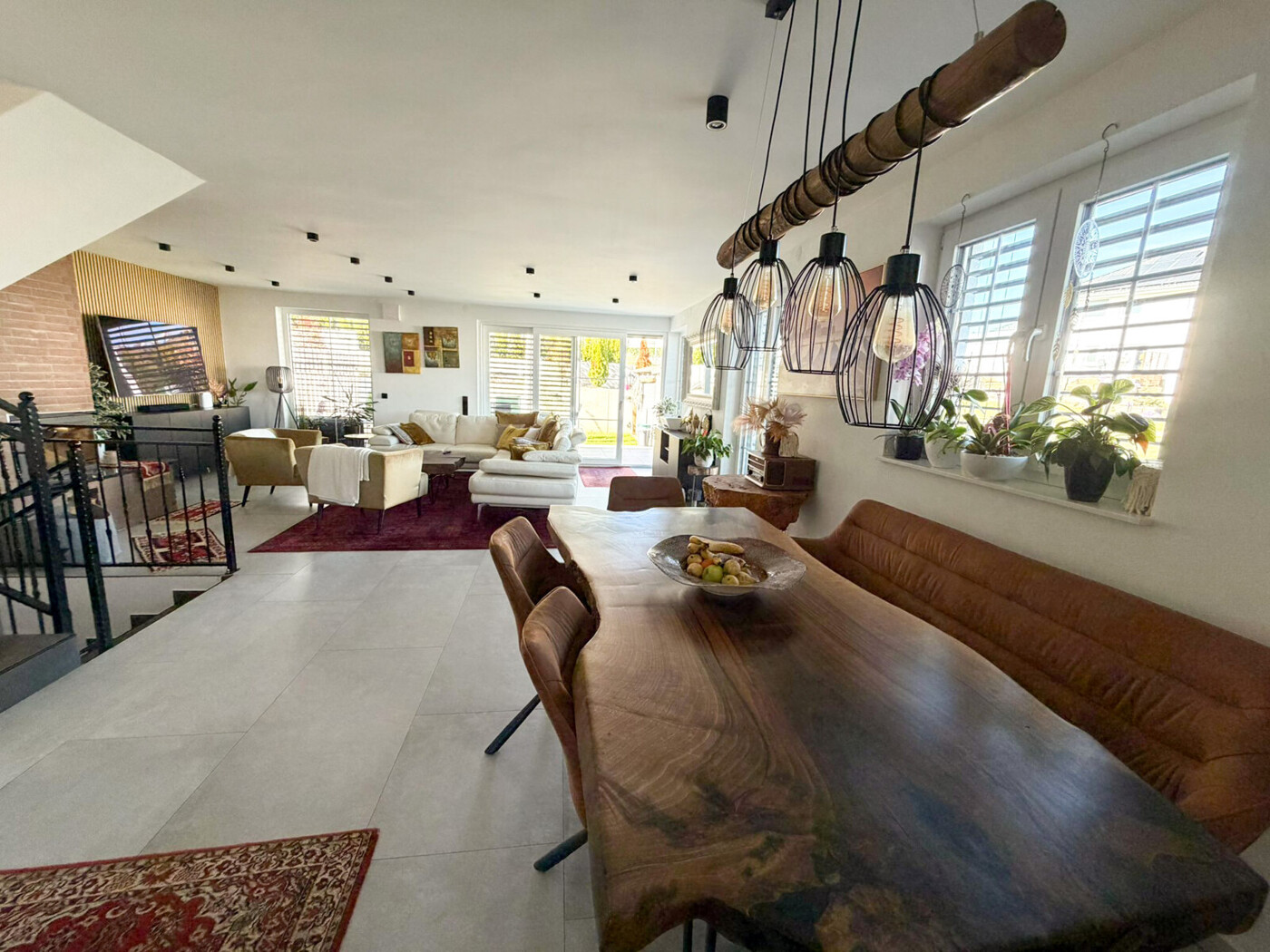 Wohn- und Essbereich EG