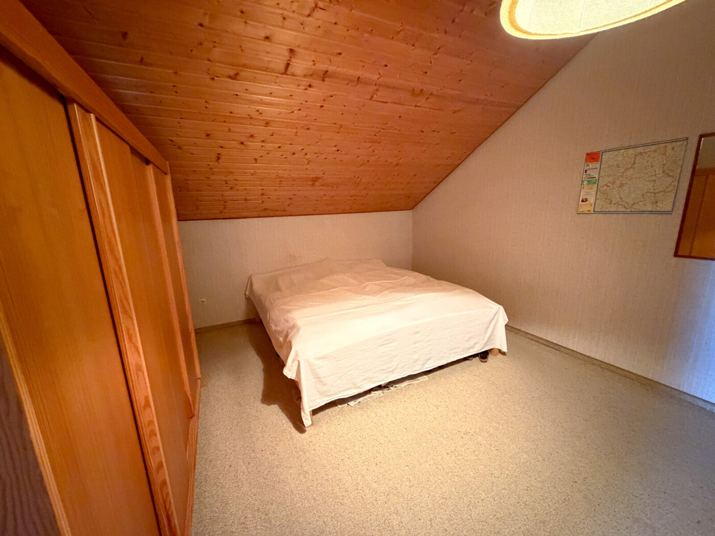 Schlafzimmer DG