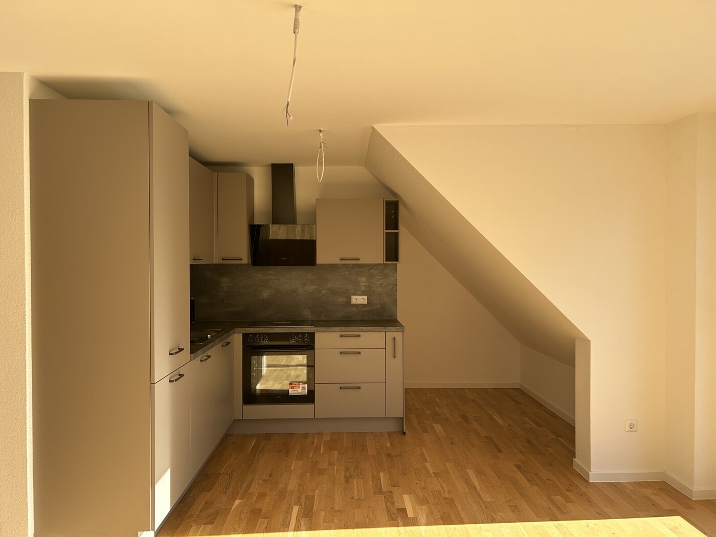 Erstbezug: Moderne 4 Zimmerwohnung in Obereisesheim mit Einbauküche