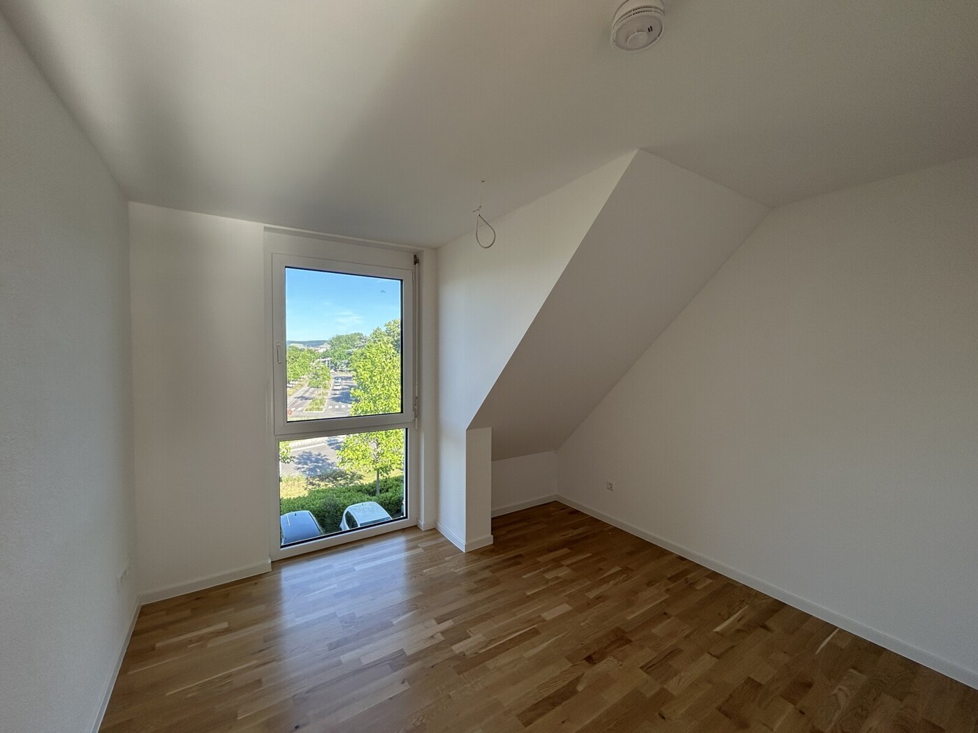 Erstbezug: Moderne 4 Zimmerwohnung in Obereisesheim mit Einbauküche
