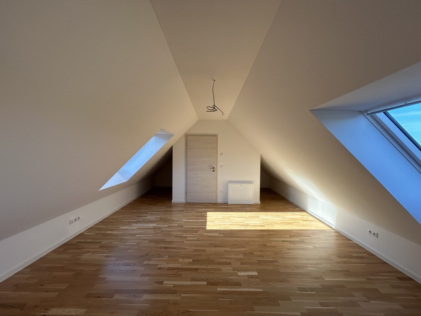 Erstbezug: Moderne 4 Zimmerwohnung in Obereisesheim mit Einbauküche