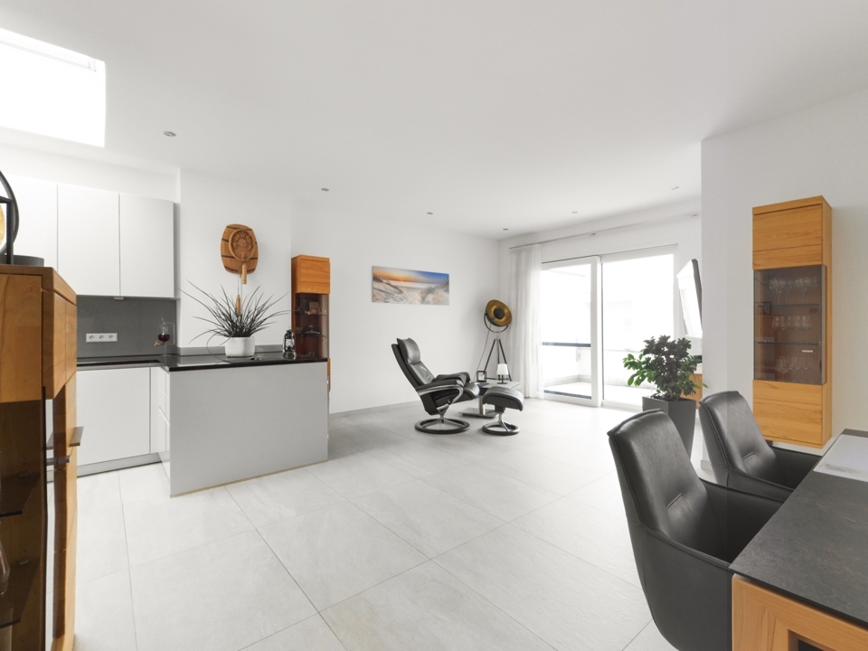 Sehr hochwertige Penthouse-Wohnung mit Einbauküche - RESERVIERT - - Foto 4