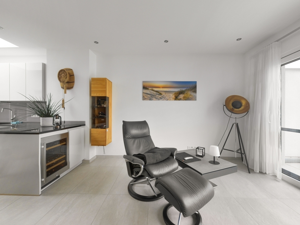 Sehr hochwertige Penthouse-Wohnung mit Einbauküche - RESERVIERT - - Foto 3