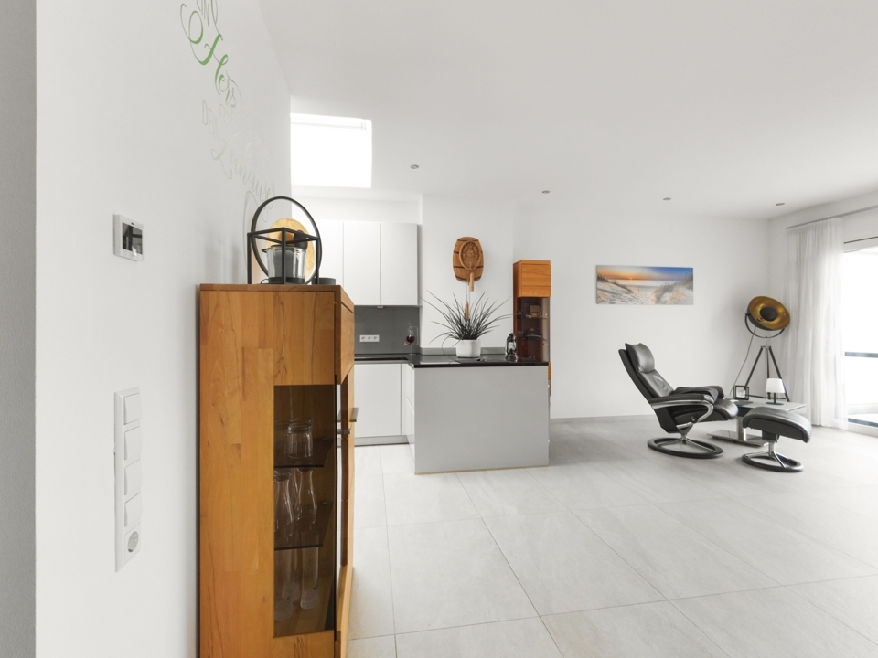 Sehr hochwertige Penthouse-Wohnung mit Einbauküche - RESERVIERT - - Foto 1