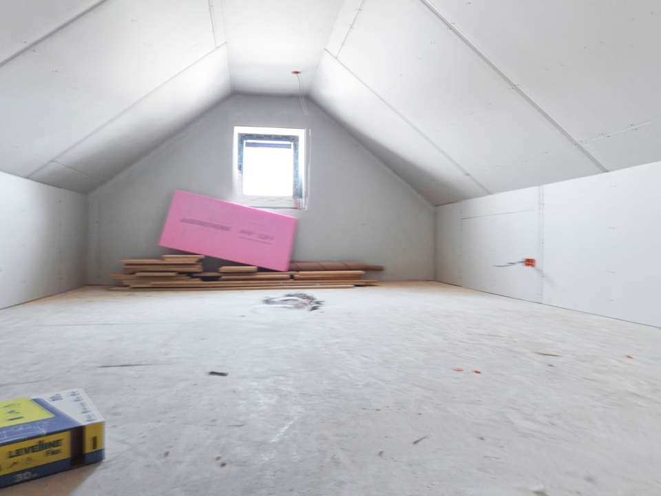 Neubauwohnung mit Einbauküche und Wohnraum im Speicher - Foto 4