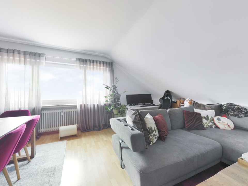 Zentrale Wohnung mit Einbauküche und Klima - Foto 2