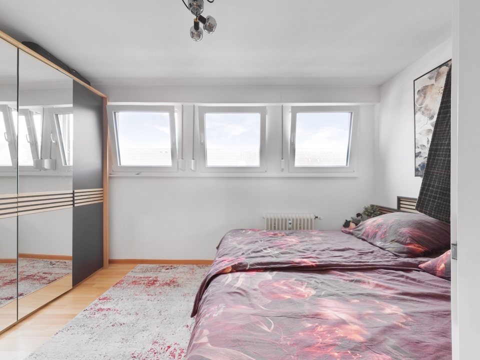 Zentrale Wohnung mit Einbauküche und Klima - Foto 5