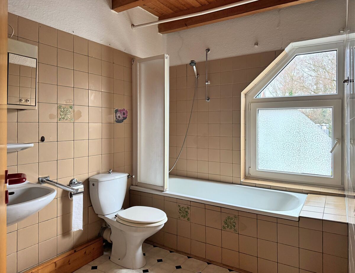 Badezimmer_Dachgeschoss