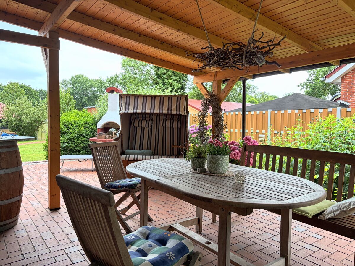 überdachte Terrasse