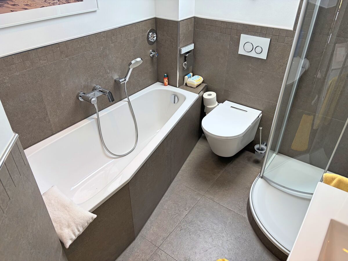 Wohnung 1_Badezimmer