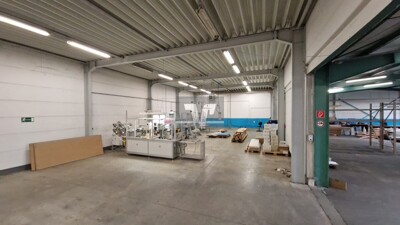 Halle 2 rechte Seite