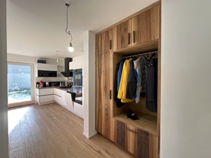 Flur mit Einbauschrank