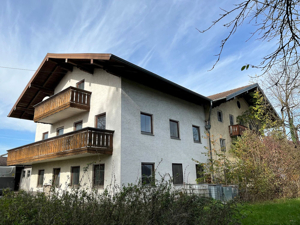 Bereit für neue Ideen! Leerstehendes Bauernhaus auf großzügigem Grundstück