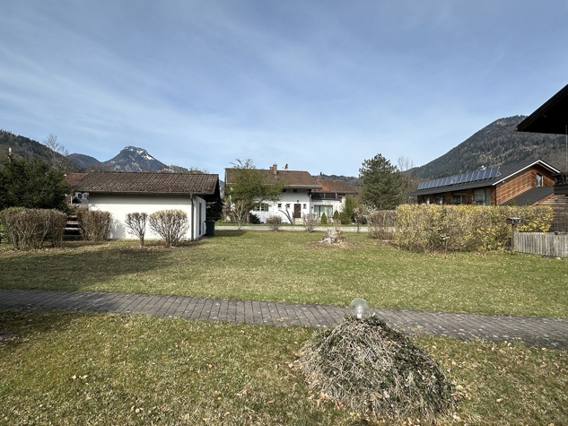 Attraktives Baugrundstück für Einfamilien- oder Doppelhaus