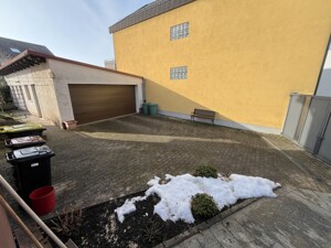 Innenhof/Garage