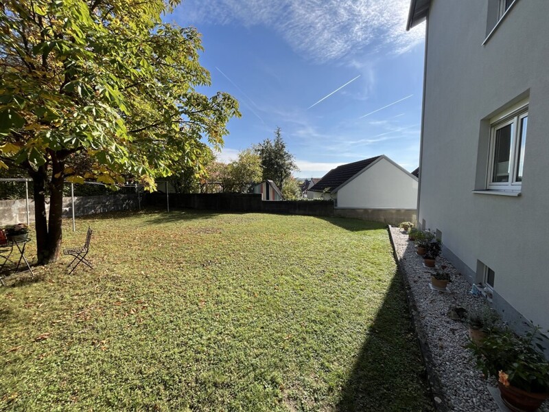 Gepflegte Außenanlage