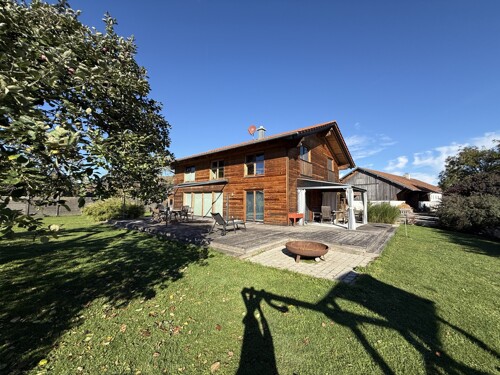 Außenansicht Süd-Osten und Garten